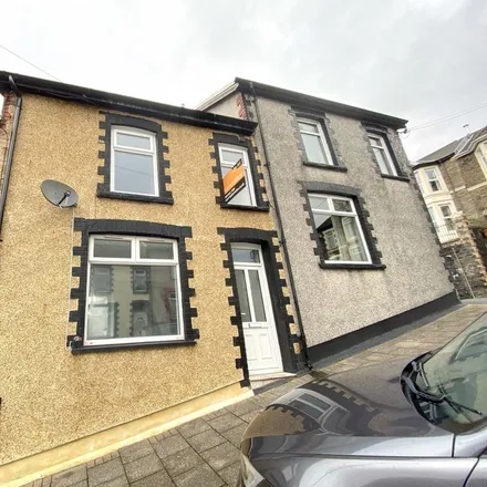 Rent this 3 bed townhouse on Edwards Street in Tonypandy, CF40 2NU