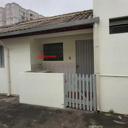 Rent this 1 bed house on Colégio Regina Mundi in Rua Marques de Lages 2002, Vila das Mercês