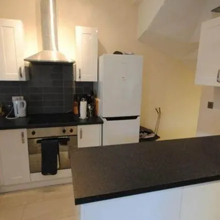 Rent this 4 bed townhouse on 2-8 Granby Terrace in Leeds, LS6 3BB