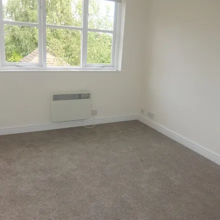 Image 6 - Cressingham Road Church, Shinfield Road, Reading, RG2 7DW, United Kingdom - Apartment for rent
