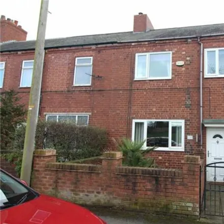 Buy this 3 bed townhouse on Everill Gate Lane in Wombwell, S73 0YJ