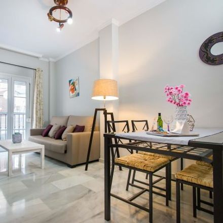 Rent this 3 bed apartment on Calle Mármoles in 29005 Málaga, Spain