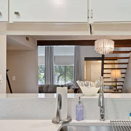 Image 5 - Austin, TX - Condo for rent