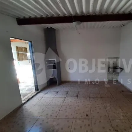 Rent this 2 bed house on Rua da Carioca in Patrimônio, Uberlândia - MG