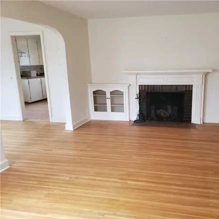 Image 2 - 67 Thomas Avenue, The "Flats", City of Rochester, NY 14617, USA - House for sale