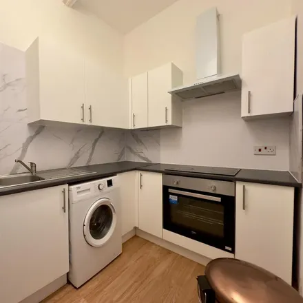 Image 2 - West Prince's Street, Glasgow, G4 9HA, United Kingdom - Apartment for rent