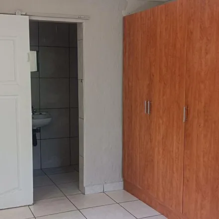 Image 4 - Pinelands Place, eThekwini Ward 16, KwaZulu-Natal, 3620, South Africa - Apartment for rent