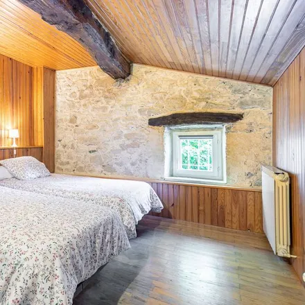 Rent this 2 bed house on 33490 Le Pian-sur-Garonne