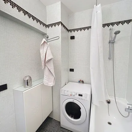 Rent this 1 bed apartment on Avenue des Nerviens - Nerviërslaan 53 in 1040 Etterbeek, Belgium