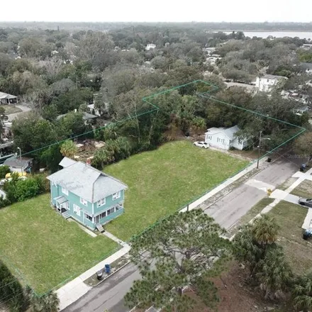 Buy this 9 bed house on 636 35th Avenue South in Saint Petersburg, FL 33705
