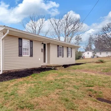 Image 1 - 621 Fall Street, S E Miller Subdivision, Johnson City, TN 37604, USA - House for sale