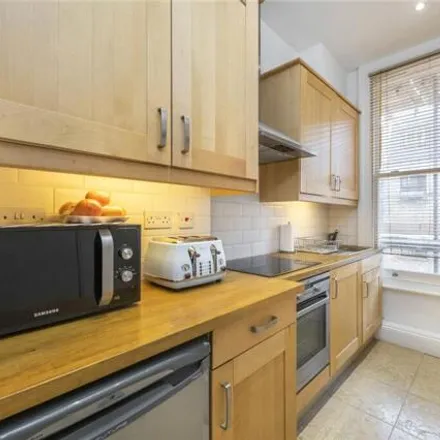 Image 3 - Sabon, Neal Street, London, WC2H 9PS, United Kingdom - Apartment for rent