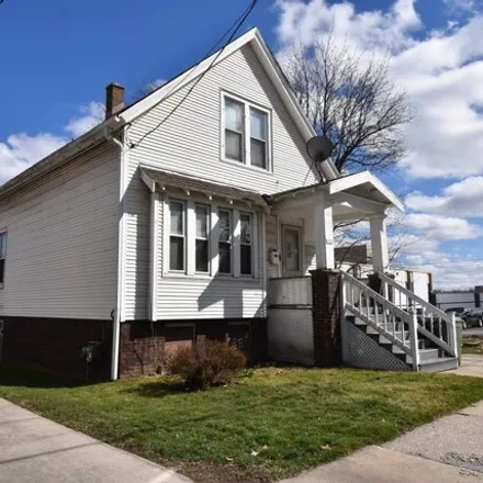 Buy this 3 bed house on 2722 South 20th Street in Milwaukee, WI 53215