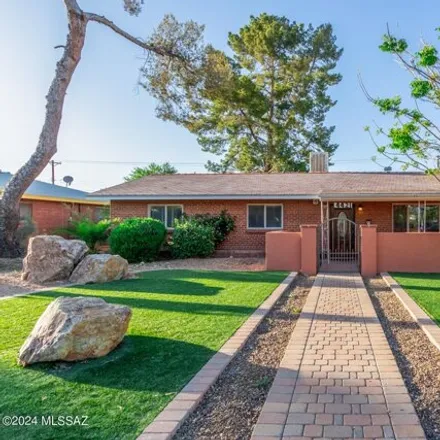 Buy this 3 bed house on Cydonia Inc. in 4441 East Bryn Mawr Road, Tucson