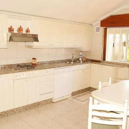 Rent this 4 bed apartment on Avenida de Santa Mariña in 36215 Vigo, Spain