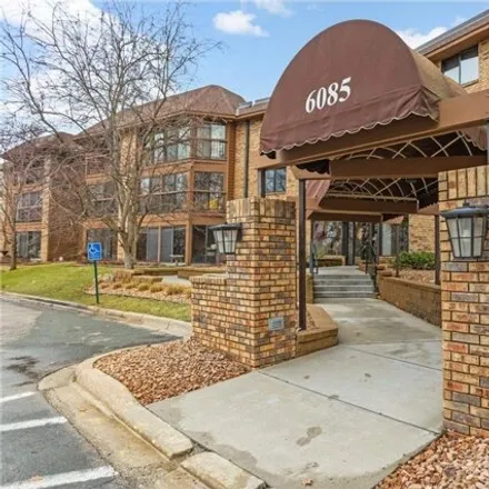 Image 1 - Rowland Road, Minnetonka, MN 55343, USA - Condo for sale