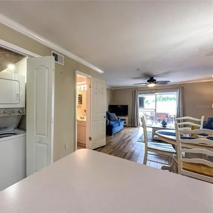 Image 9 - Cypress Lake Country Club, 6767 Winkler Road, Fort Myers Beach, Lee County, FL 33919, USA - Townhouse for rent