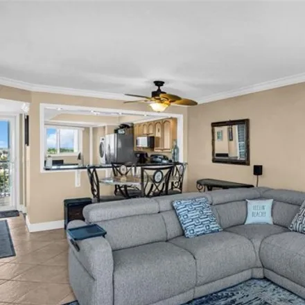 Image 6 - 610 Island Way, Clearwater, FL 33767, USA - Condo for sale