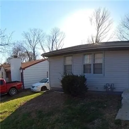 Buy this 4 bed house on 2394 North Liberty Street in Independence, MO 64050