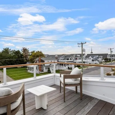 Image 5 - 5 25th Street West, Avalon, Cape May County, NJ 08202, USA - House for sale