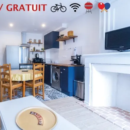 Rent this 1 bed house on Montpellier-de-Médillan