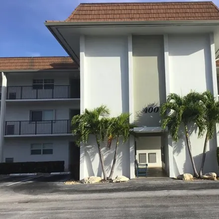 Rent this 1 bed condo on 424 Wilma Circle in Riviera Beach, FL 33404