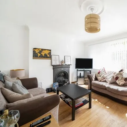 Image 3 - unnamed road, London, SE17 2PJ, United Kingdom - Apartment for rent