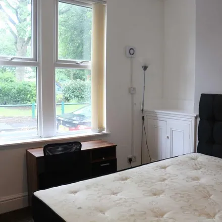 Image 7 - Upper Gloucester Street, Salford, M6 6PQ, United Kingdom - Room for rent