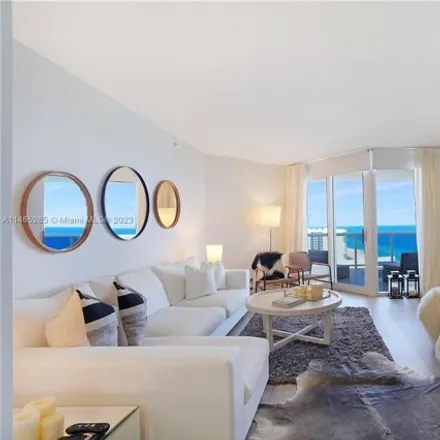 Image 4 - Blue Diamond Condominium, 4779 Collins Avenue, Miami Beach, FL 33140, USA - Condo for rent