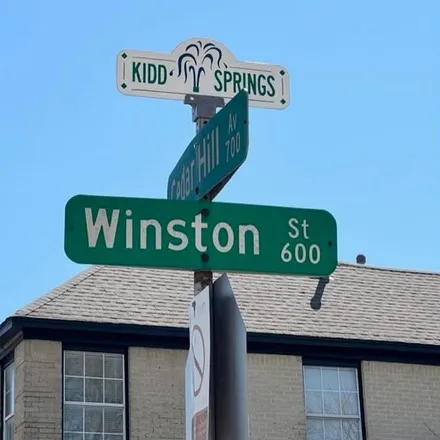 Buy this 4 bed duplex on 600 Winston Street in Dallas, TX 75208