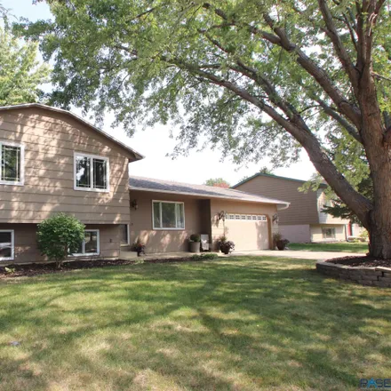 Buy this 4 bed house on 6404 West Westminster Drive in Sioux Falls, SD 57106