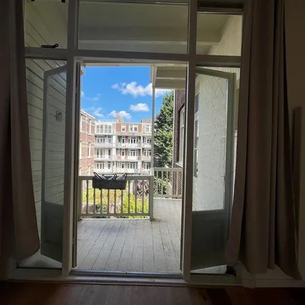 Rent this 3 bed apartment on Bilderdijkkade 50B-1 in 1053 VN Amsterdam, Netherlands