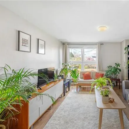 Buy this 1 bed apartment on Harris Clapham Sixth Form in 73 Kings Avenue, London