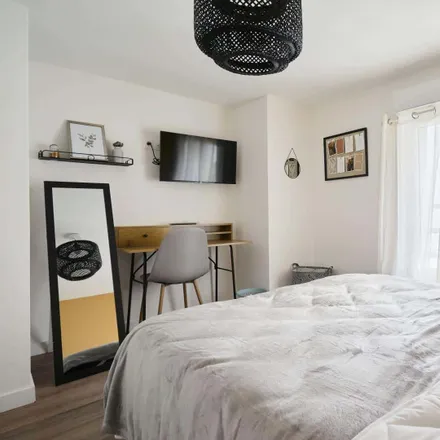 Rent this 1 bed room on Hôtel de Lur-Saluces in Rue des Portes Cochères, 62000 Arras