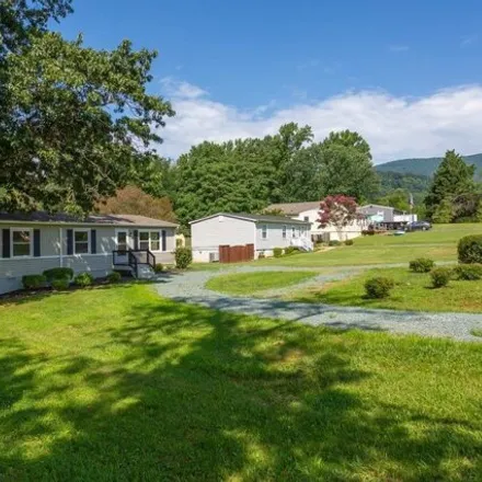 Image 8 - 1347 Orchard Drive, Crozet, VA 22932, USA - House for sale