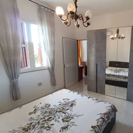 Rent this 3 bed house on Chiesa di San Pietro in Bevagna in Via Borraco, Manduria TA