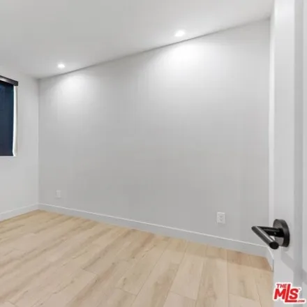 Image 7 - 192 North Hoover Street, Los Angeles, CA 90004, USA - Townhouse for rent