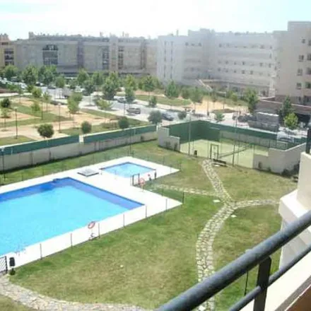Rent this 3 bed apartment on Avenida Parménides in 13, 29010 Málaga
