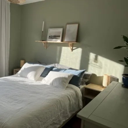Rent this 2 bed condo on Geijersgatan in 752 24 Uppsala, Sweden
