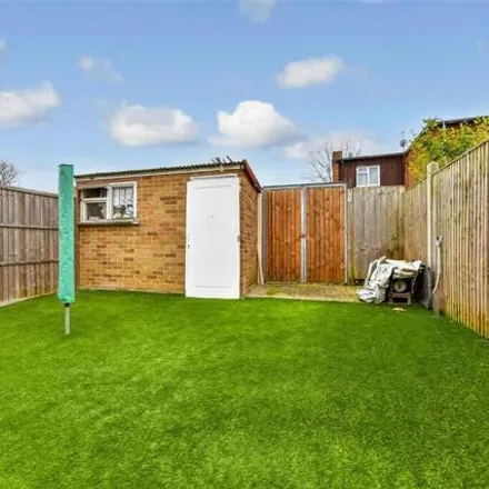 Image 2 - The Golden Swift, Helions Road, Harlow, CM19 4EU, United Kingdom - Townhouse for sale