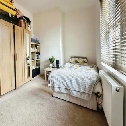 Image 7 - Raleigh Close, Manchester, M20 2NR, United Kingdom - Apartment for sale