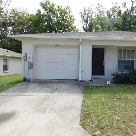 Rent this 3 bed house on 37194 Grassy Hill Lane in Dade City, FL 33525