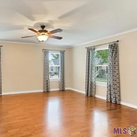 Image 2 - 340 Greenhaven Drive, The Myrtles, East Baton Rouge Parish, LA 70810, USA - House for sale