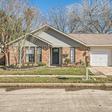 Buy this 3 bed house on 1627 Pecan Hollow Street in Pearland, TX 77581