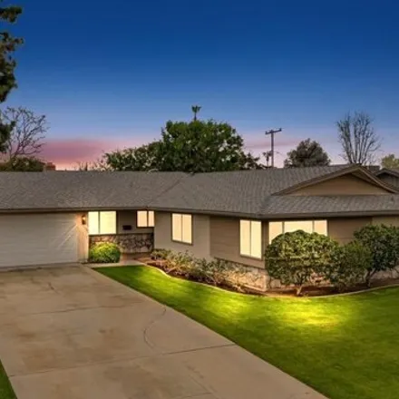 Buy this 3 bed house on 3237 Mulberry Drive in Bakersfield, CA 93301