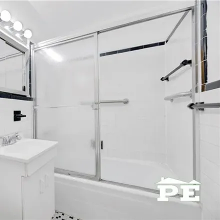 Image 6 - 2269 Gerritsen Avenue, New York, NY 11229, USA - Apartment for sale
