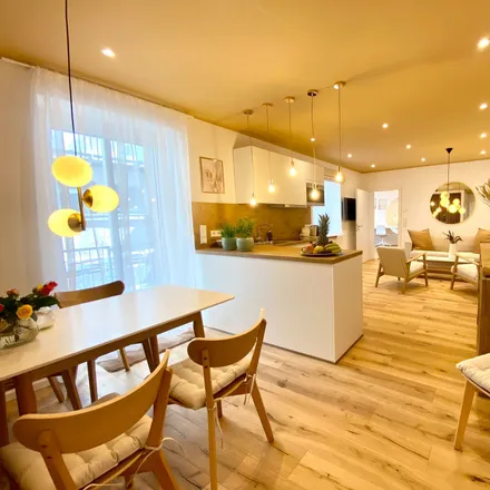 Rent this 2 bed apartment on Oberbilker Allee 41 in 40215 Dusseldorf, Germany