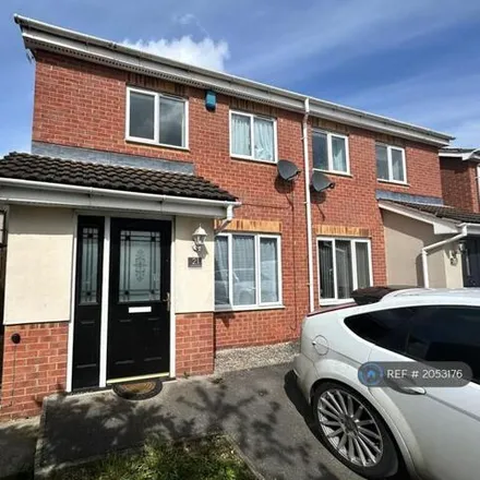 Rent this 3 bed duplex on Eighth Avenue in Mansfield Woodhouse, NG19 0BW
