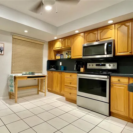 Buy this 3 bed townhouse on 400 Commodore Drive in Plantation, FL 33325