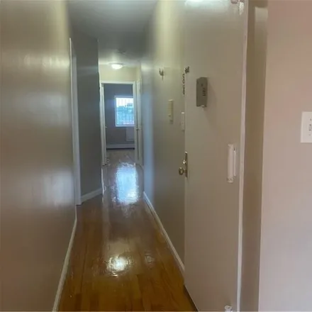 Rent this 3 bed house on 2354 Newbold Avenue in New York, NY 10462